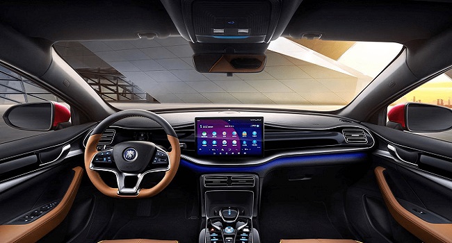 比亞迪秦plus dmi值得買嗎，動力強油耗低購車的首選車型