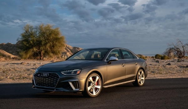 奧迪s4落地價(jià)大概多少，全款落地最低53萬（分期落地首付20萬）