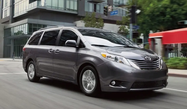 豐田塞納2022款圖片報價參數(shù) 新車僅售30.98萬（油電混合性能好）