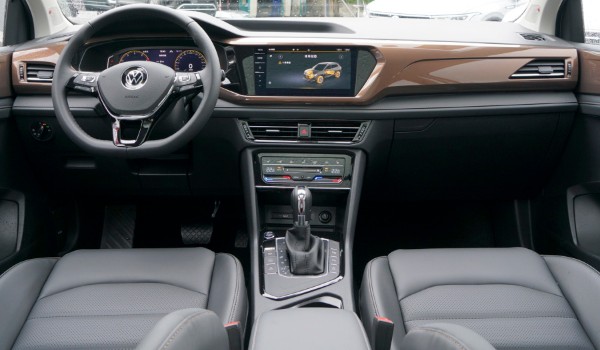 大眾途岳油耗真實(shí)油耗2.0 百公里油耗實(shí)測(cè)9.1L(一公里消耗8毛錢(qián))