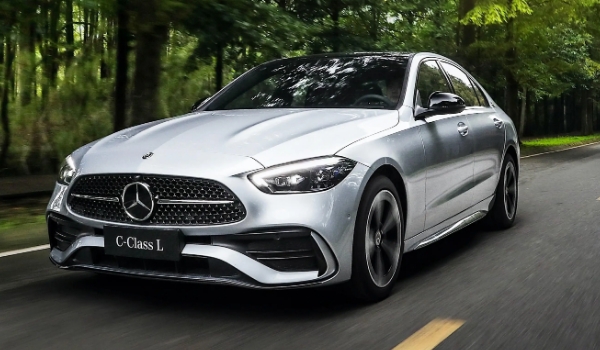 奔馳c級轎車價格，在售2022款報價32萬起