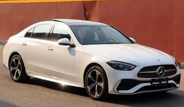 奔馳c級轎車有哪幾款，在售車型共5款（市場售價32萬起）