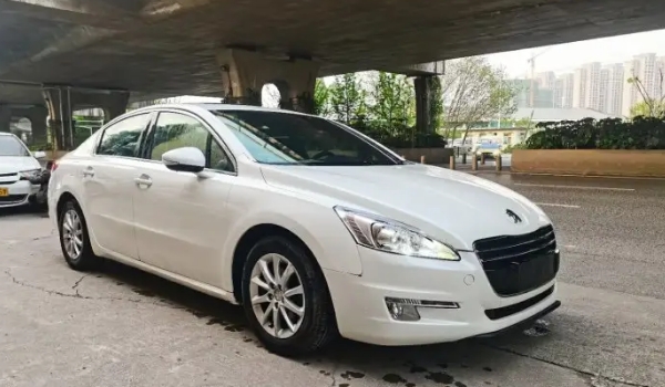 2013款標(biāo)致508二手多少錢(qián)，市場(chǎng)報(bào)價(jià)3萬(wàn)起（前三年保值率59%）