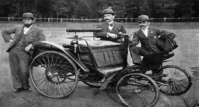 世界汽車之父叫什么名字，世界第一輛四輪汽車的創(chuàng)始者