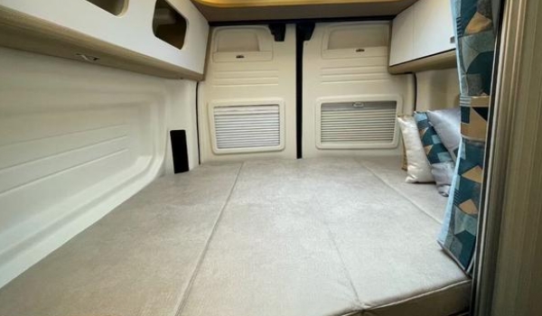 福特小房車16.8萬，內(nèi)裝精致全面（適合兩人旅行）