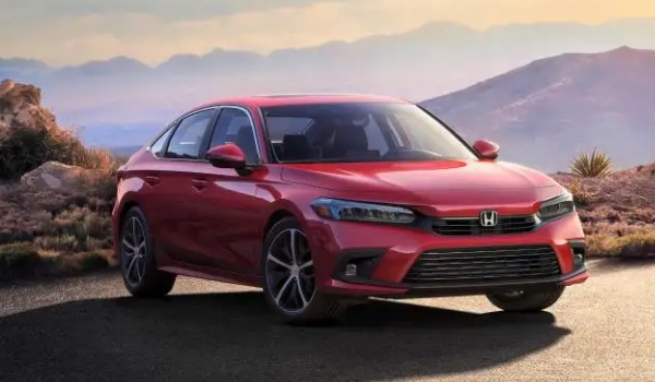 本田思域怎么樣，新款車型搭載1.5T+CVT動力（綜合油耗不到6L）