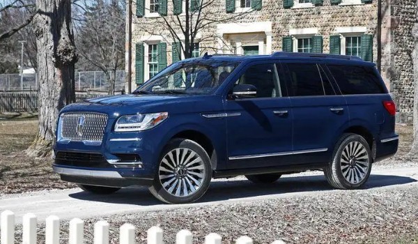 林肯領航員發(fā)動機怎么樣 搭載3.5T渦輪增壓發(fā)動機(動力很強)