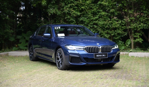 寶馬530LI新款2022款裸車價，市場最新款報價47萬起