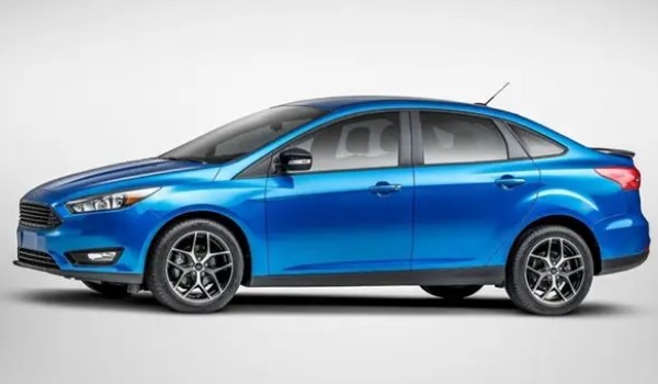 福特福克斯2022款報價及圖片 2022款?？怂故蹆r11萬元(落地13萬)