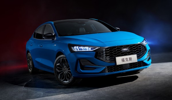 福特福克斯的6at變速箱怎么樣 質(zhì)量穩(wěn)定故障率低(駕駛平順性高)