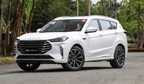 奇瑞捷途x70plus報(bào)價(jià)及圖片，在售2021款報(bào)價(jià)7萬(wàn)起