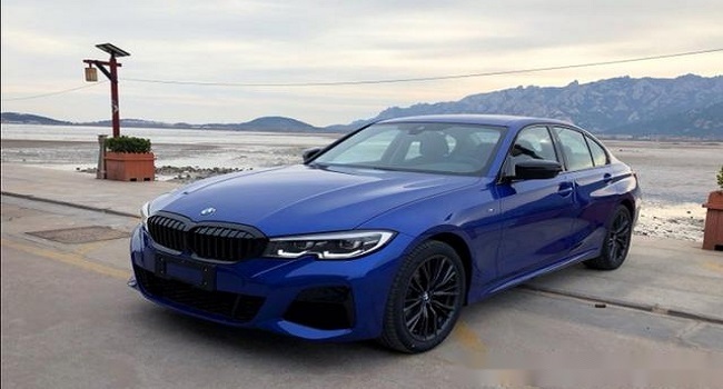 寶馬三系325i曜夜版落地價多少，整體平順性不錯