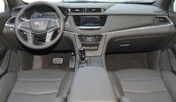 凱迪拉克xt5最新價(jià)格2022圖片 新款xt5售價(jià)26萬(wàn)(二手價(jià)14萬(wàn))