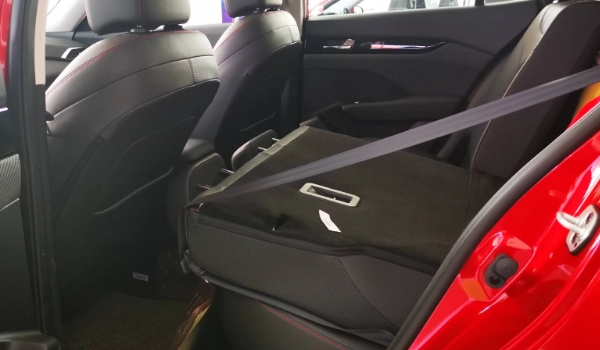 東風(fēng)風(fēng)神奕炫值得入手嗎，動(dòng)力滿足日常需求（空間寬敞夠用）