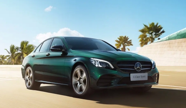 新款奔馳c級2022款價格 新款車型起步價格32.52萬元（全款落地36.54萬）