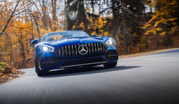 梅賽德斯奔馳價(jià)格表 品牌旗下車型較多價(jià)格23萬-249.80萬元不等