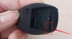 日產(chǎn)車鑰匙換電池圖解，需要注意型號不能買錯