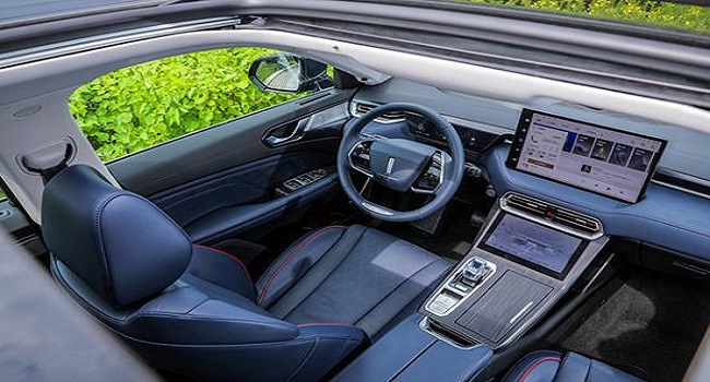 純電動suv續(xù)航1000公里推薦，魏牌拿鐵DHT-PHEV不僅充電快續(xù)航也更長