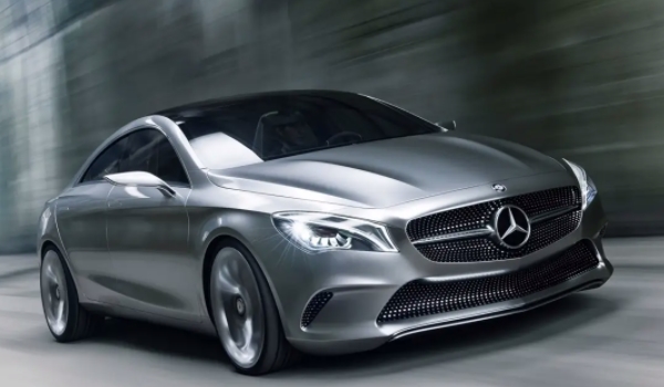 路虎與奔馳哪個(gè)品牌好 路虎硬派大氣/奔馳氣質(zhì)十足（各有優(yōu)勢）