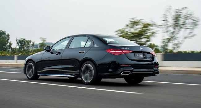 奔馳c260l皓夜運(yùn)動版落地價是39.63萬元，多種顏色任你選