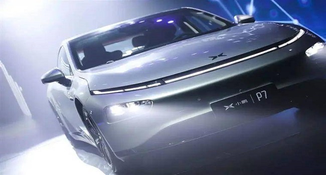 小鵬p7價(jià)格報(bào)價(jià)及圖片，23.99萬(wàn)元起價(jià)更受歡迎