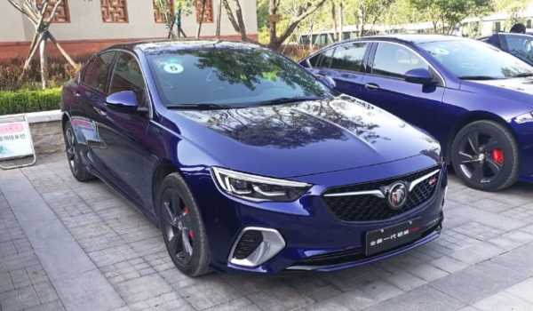 別克君威和君越哪個(gè)好 兩輛車各有優(yōu)勢(shì)（根據(jù)不同需求購(gòu)買使用）