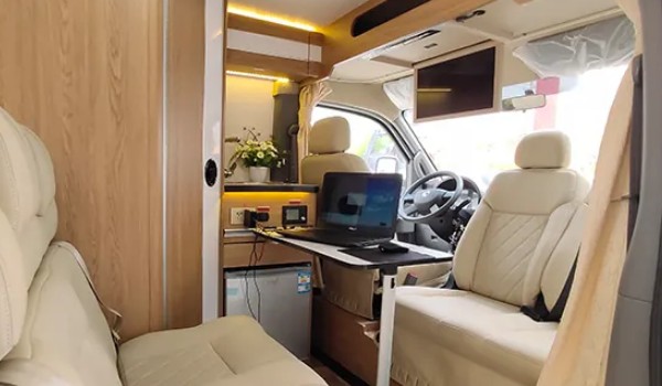 東風(fēng)御風(fēng)房車(chē)報(bào)價(jià) 2021款御風(fēng)售價(jià)11萬(wàn)一輛(落地13萬(wàn))