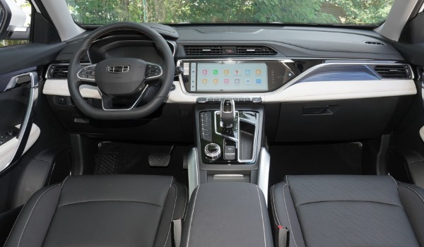 吉利博越x真實(shí)油耗多少 百公里油耗實(shí)測9.3L(一公里消耗7毛錢)