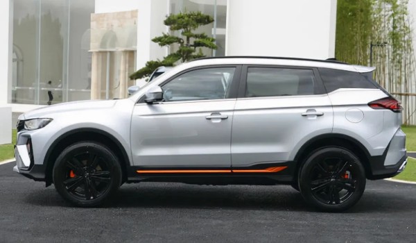 吉利博越x優(yōu)缺點(diǎn)口碑怎么樣 動力性能充沛(搭載1.8T發(fā)動機(jī))