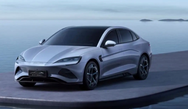 比亞迪海豹試駕體驗 加速性能好（續(xù)航里程是很大的優(yōu)勢）