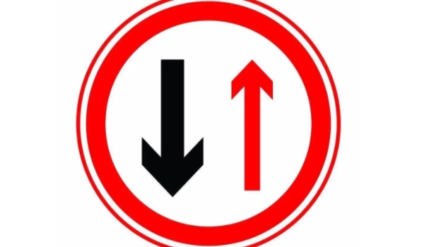 會(huì)車是什么意思 是車輛交錯(cuò)同時(shí)通過同一地點(diǎn)（要降低車輛車速）