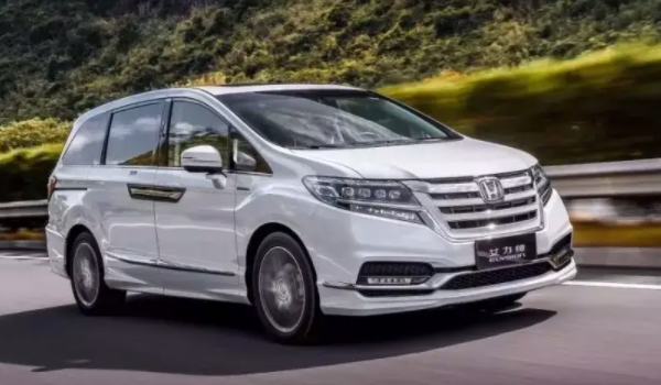 艾力紳新款2022款報(bào)價(jià)及圖片 艾力紳新車售價(jià)27.98萬（全款落地31.70萬）