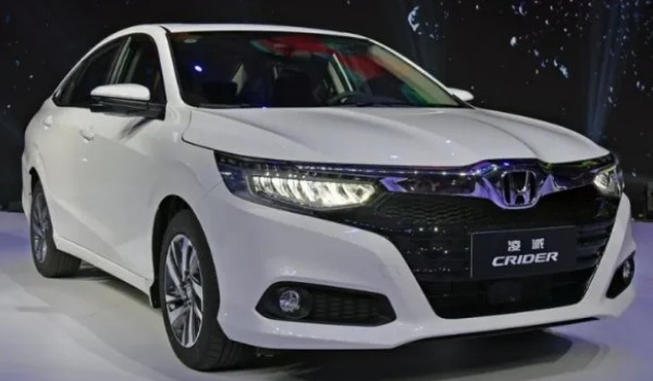 汽車油耗排行榜 日產(chǎn)軒逸排第一(油耗實(shí)測3.9L)
