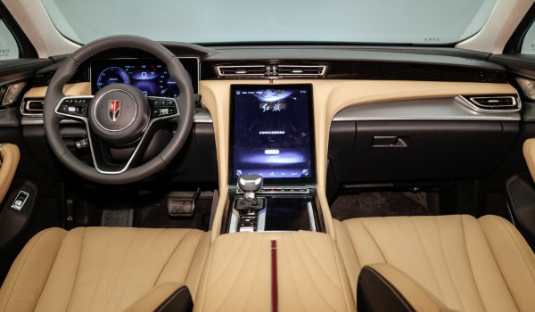 紅旗h5油耗多少真實油耗多少 油耗實測8.7L(油耗一公里7毛錢)