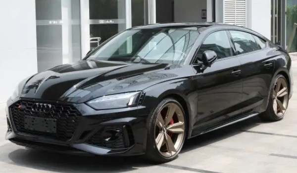 奧迪a5油耗高嗎 油耗實(shí)測(cè)8.4L(油耗一公里7毛錢(qián))