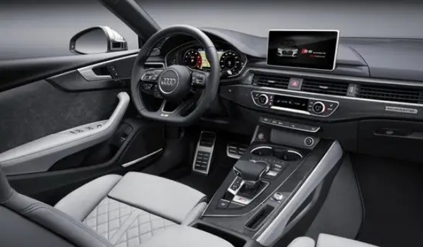 奧迪a5這車怎么樣值得買嗎 最大輸出馬力265匹(油耗實(shí)測(cè)8.4L)