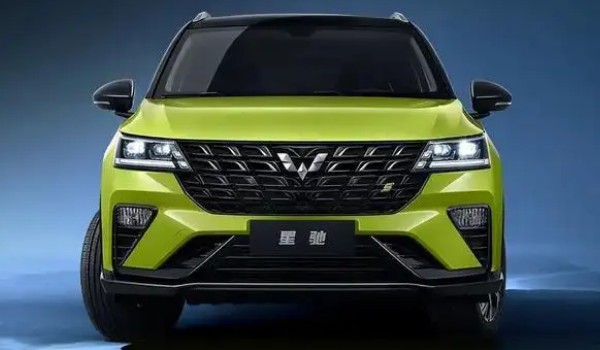 五菱星馳分期首付多少錢 分期首付1萬(wàn)(36期月供1187元)