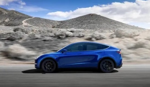 純電動(dòng)汽車排名及價(jià)格一覽 榮威ei5售價(jià)14萬(續(xù)航可達(dá)501km)