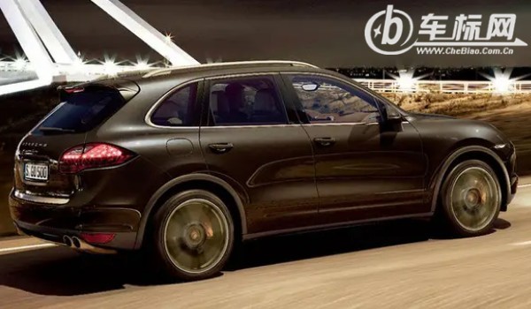 保時(shí)捷卡宴2023款報(bào)價(jià)及圖片 2023款卡宴售價(jià)92萬(二手價(jià)44萬)