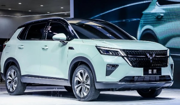 五菱星辰suv2022款價(jià)格及圖片 2022款星辰售價(jià)9萬(落地11.53萬元)