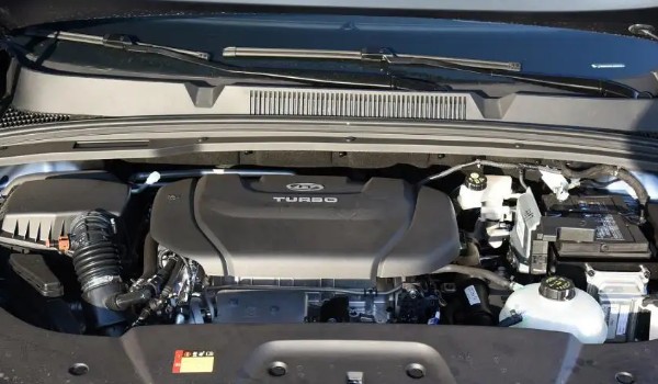 五菱凱捷怎么樣值得買(mǎi)嗎 油耗實(shí)測(cè)7.9L(輸出馬力可達(dá)177匹)