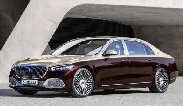 奔馳邁巴赫s450多少錢(qián) 邁巴赫s450售價(jià)139萬(wàn)(2022款s480售價(jià)154萬(wàn))