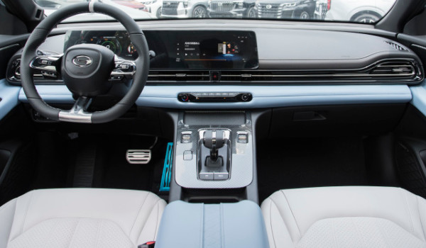 傳祺影豹怎么樣值得買(mǎi)嗎 輸出馬力可達(dá)177匹(油耗實(shí)測(cè)8L)