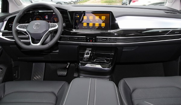 攬境油耗多少真實(shí)油耗 百公里油耗實(shí)測(cè)11L(一公里消耗9毛錢(qián))