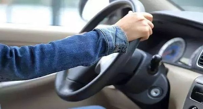 方向盤(pán)偏一點(diǎn)點(diǎn)有必要調(diào)整嗎，為保障安全駕駛要及時(shí)調(diào)整