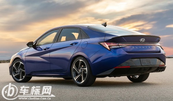 新款北京現(xiàn)代伊蘭特值不值得買(mǎi) 油耗實(shí)測(cè)7.1L(輸出馬力可達(dá)140匹)