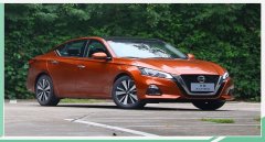 天籟20舒適版報價，價格跨度為17.98-26.98萬同級車型中性價比高