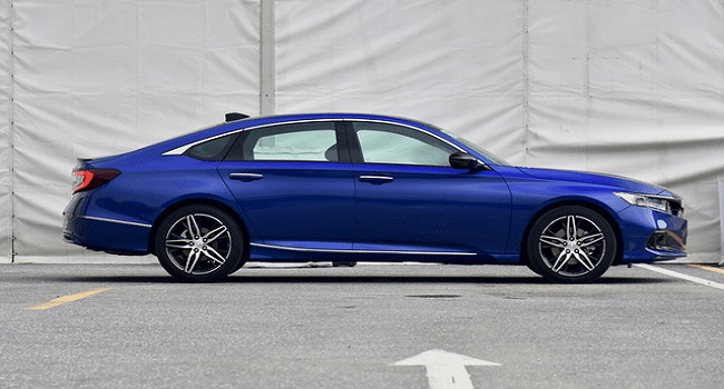 本田雅閣裸車價多少，20萬不到的價格擁有B級轎車