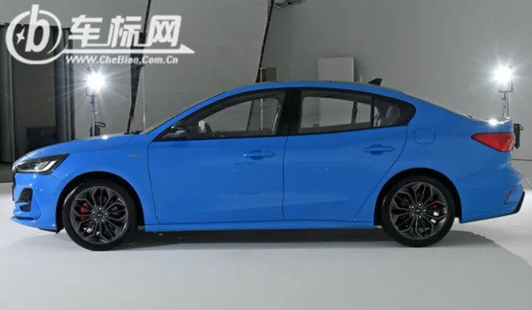 福特福克斯油耗高嗎 油耗實測8.6L(一公里消耗7毛錢)