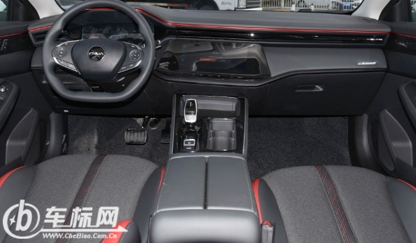 奕炫MAX真實口碑 輸出馬力可達(dá)190匹(車身長達(dá)4797mm)